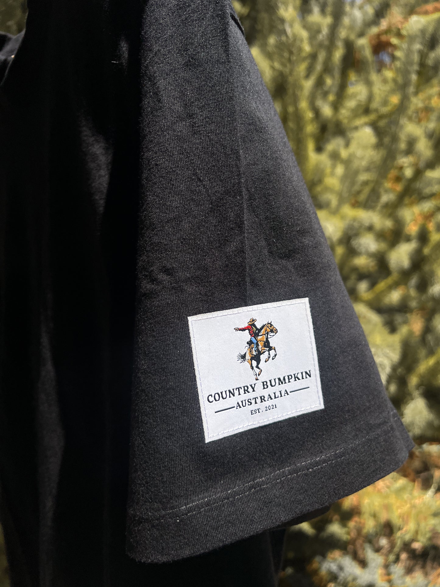 UNISEX “Outrider” TEE